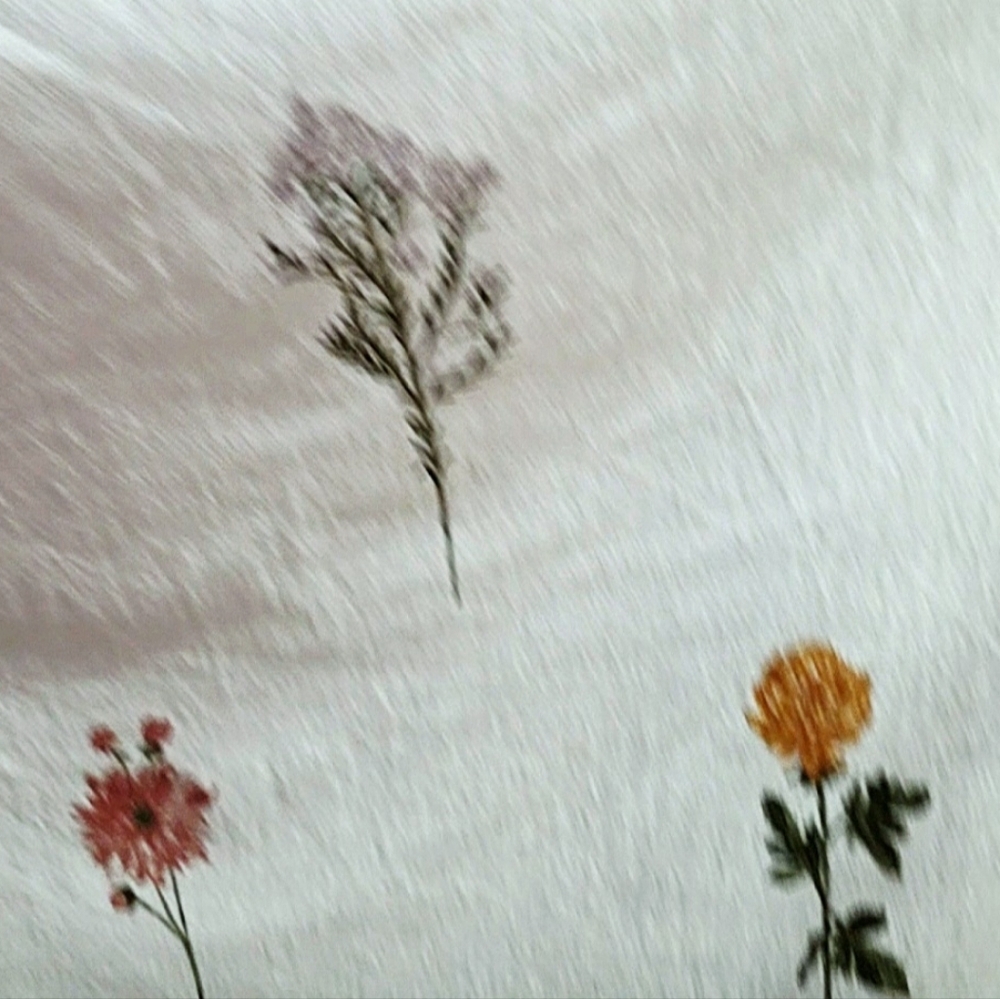 CLEARANVE NWOT Classic Cotton Shabby Outer Flower Shower Curtain Never Used - Picture 8 of 10